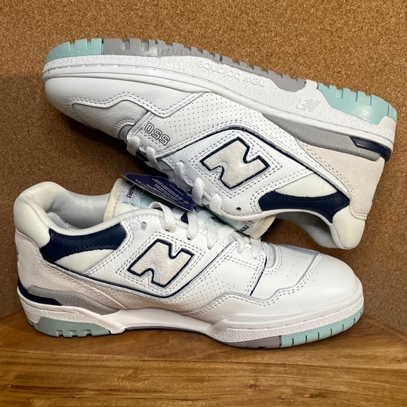 New balance
550
'white winter fog'
Bran new - Picture 2 of 8